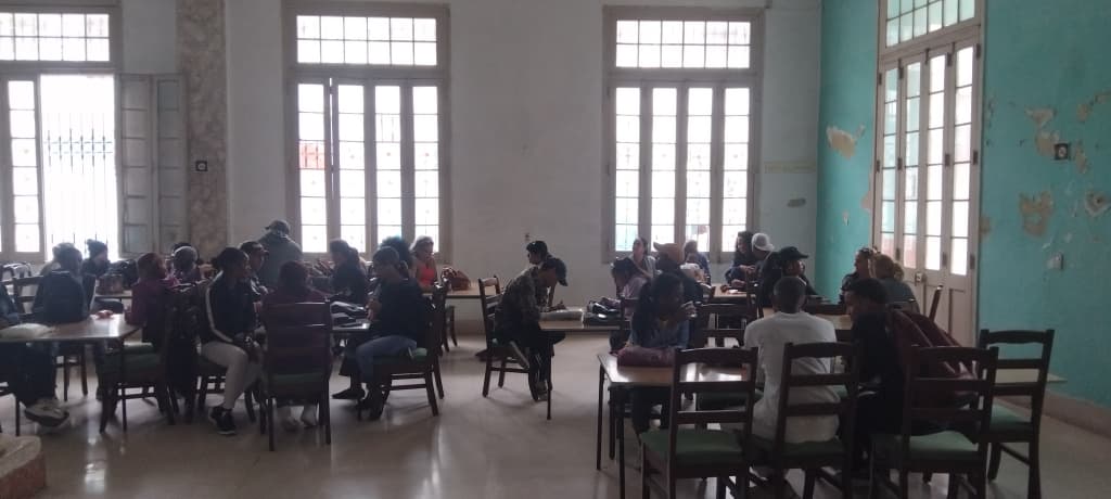 Reconocen a destacadas personalidades de la cultura güinera