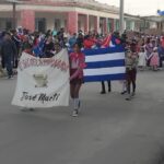Rinde Güines homenaje a José Martí con tradicional Desfile Martiano