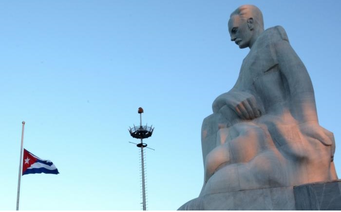 Declara Presidente de la República Duelo Nacional