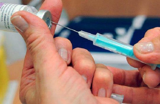 Inmunizan a niñas de Jaruco contra el virus del papiloma humano Foto: Radio Jaruco