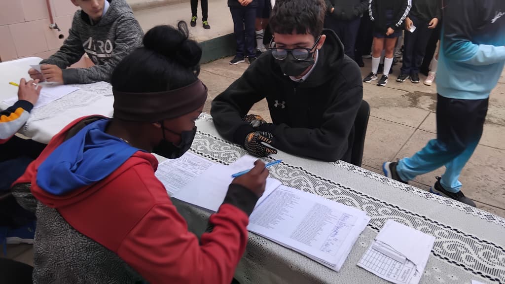 Reafirman su compromiso con la Patria j&oacute;venes de G&uuml;ines