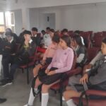 Desarrollan en G&uuml;ines conversatorio sobre educaci&oacute;n sexual con j&oacute;venes del territorio