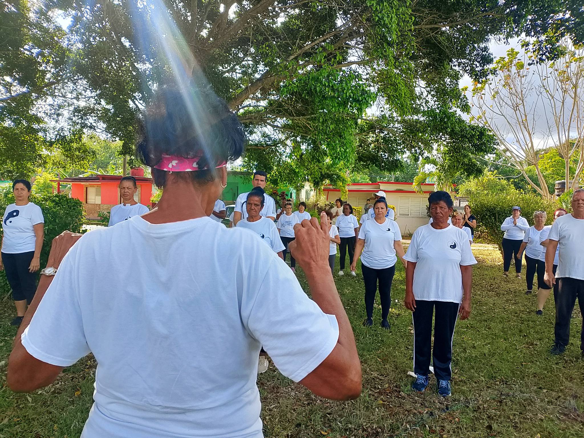 Abril: mes de celebrar la tierra y el Taichí. Foto: Radio Jaruco
