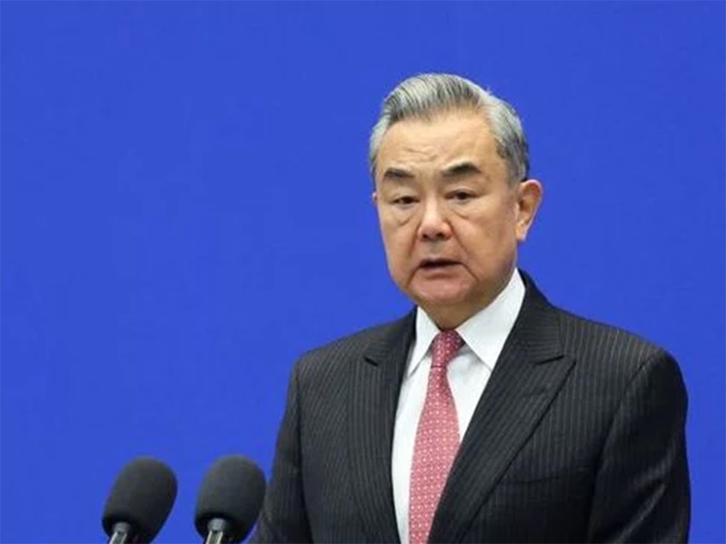 Canciller chino visita República Popular Democrática de Corea. Foto: Prensa Latina