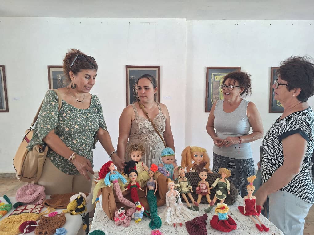 Yeimi Alfonso Zaldívar comparte su arte en la Galería Casona Sur