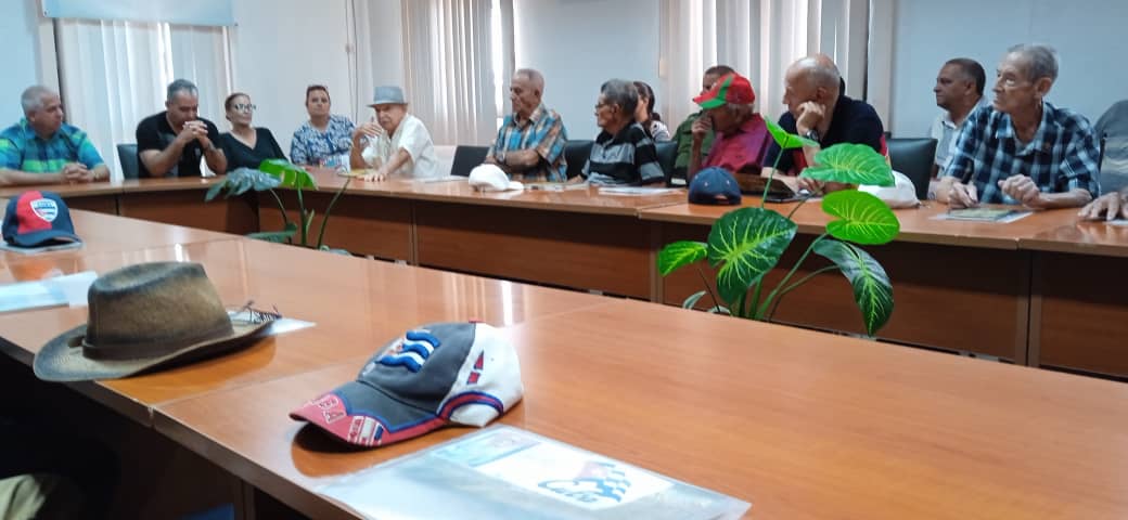 Intercambio generacional con fundadores del Partido en Mayabeque