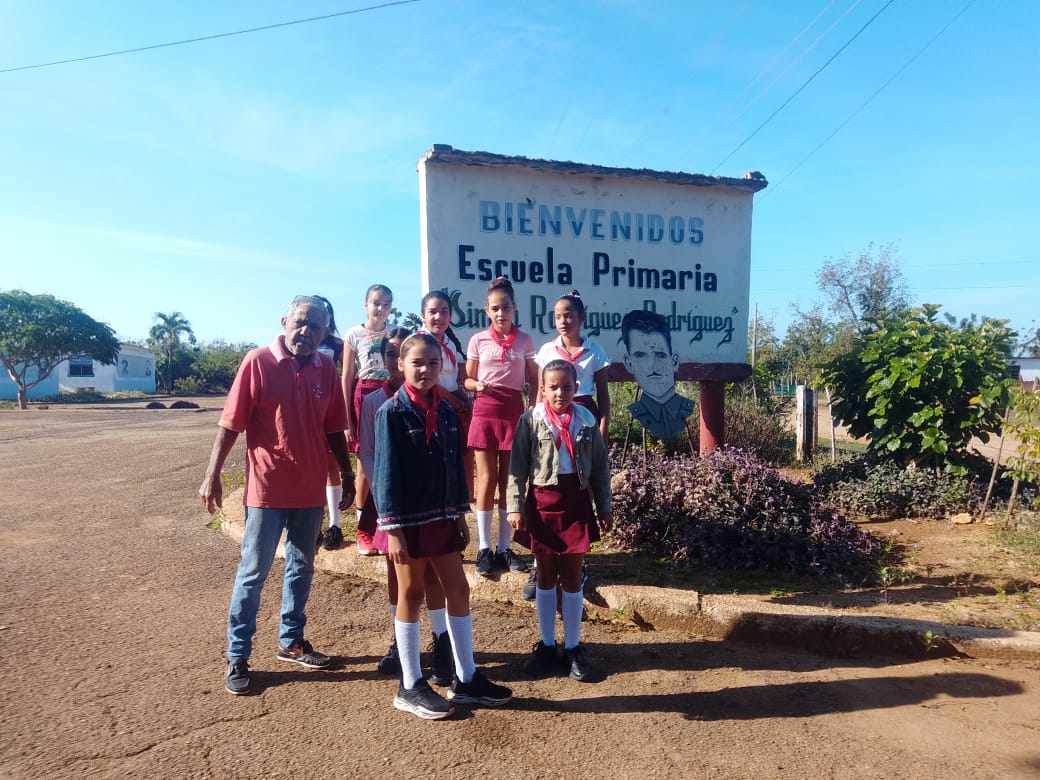 Un espacio para enseñar a leer y escribir