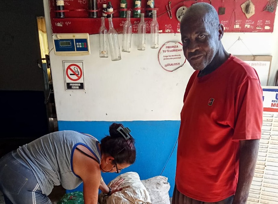 Melena del Sur se suma a Campaña Nacional Cuba Recicla. Foto: Nayvis Martínez Mirabal