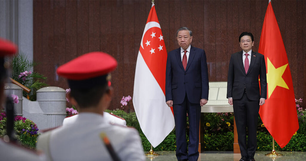 Subrayan importancia de visita de To Lam a Singapur iniciada hoy