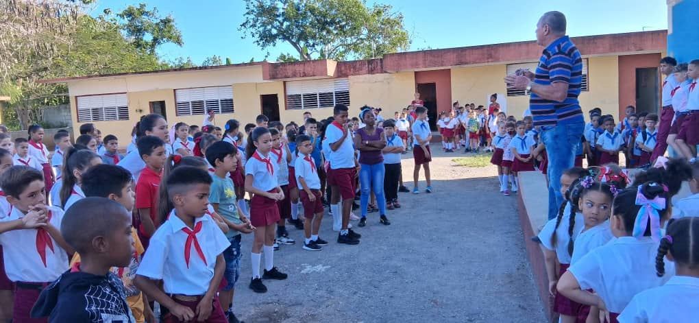 Pioneros de Jaruco homenajearon al apóstol con matutinos especiales. Foto: Radio Jaruco