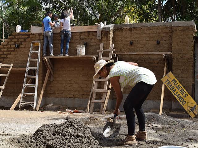 Empoderamiento en mujeres víctimas de la violencia. Foto: Radio Camoa