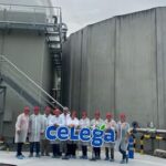 Visita de profesores de la Universidad Agraria a Empresa Láctea de España. Foto: Radio Camoa