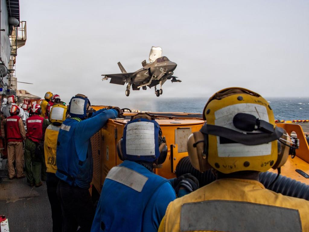EEUU desvía siete buques e inhabilita otro en bloqueo naval a Irán. Foto: Prensa Latina