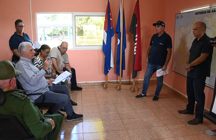 Evaluó Díaz-Canel estrategia para abasto de agua en La Habana. Foto: Agencia Cubana de Noticias